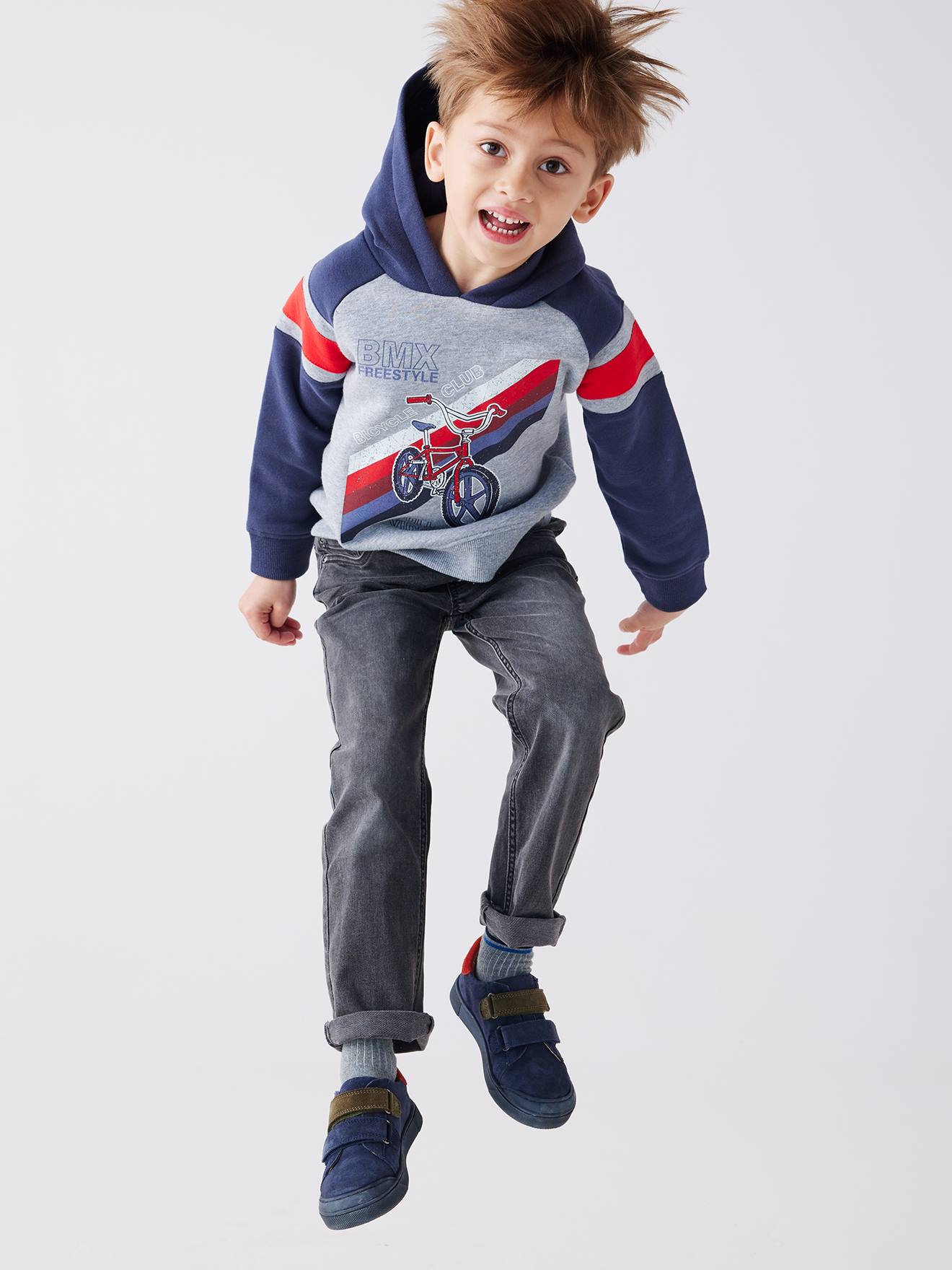 https://kids-avenue.com.ua/pages/gallery/5934/jean-indestructible-droit-relax-garcon-facile-a-enfiler (4).jpg